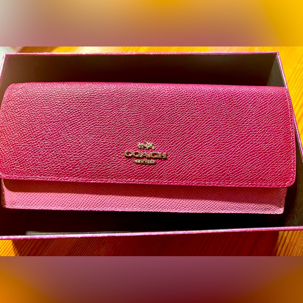 Coach slim wallet new with tags & original box